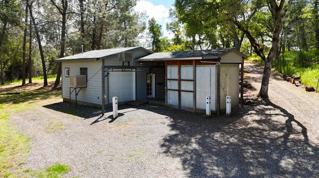 13540 N Keystone Ct, Penn Valley, CA 95946