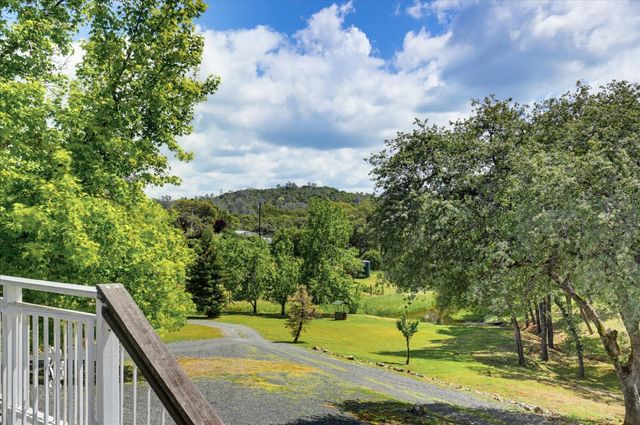 13540 N Keystone Ct, Penn Valley, CA 95946
