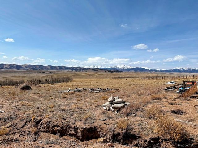 457 Caracara Lane, Jefferson, CO 80456