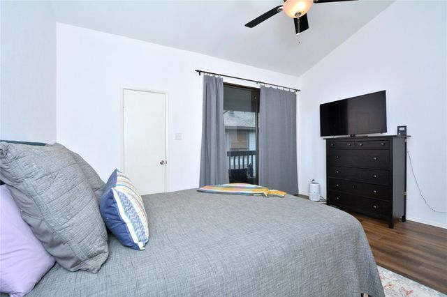 7122 Woodhollow DR 105, Austin, TX 78731