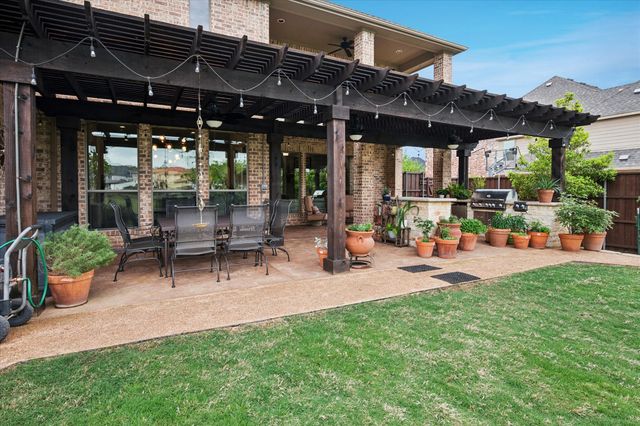 2378 King Arthur Boulevard, Lewisville, TX 75056