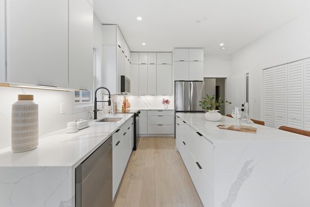 140 Shirley Street 330, Winthrop, MA 02152