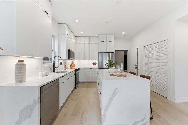 140 Shirley Street 330, Winthrop, MA 02152