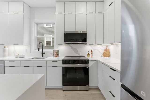 140 Shirley Street 330, Winthrop, MA 02152