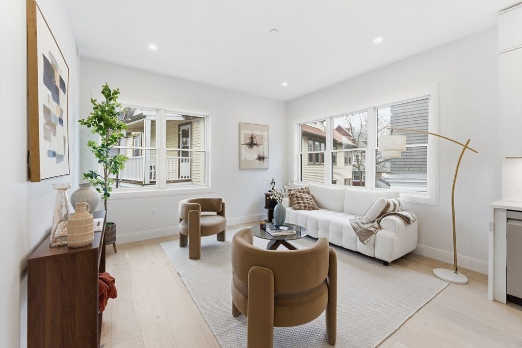 140 Shirley Street 330, Winthrop, MA 02152