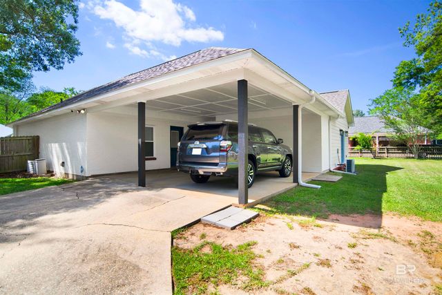 2102 Westchester Drive, Daphne, AL 36526