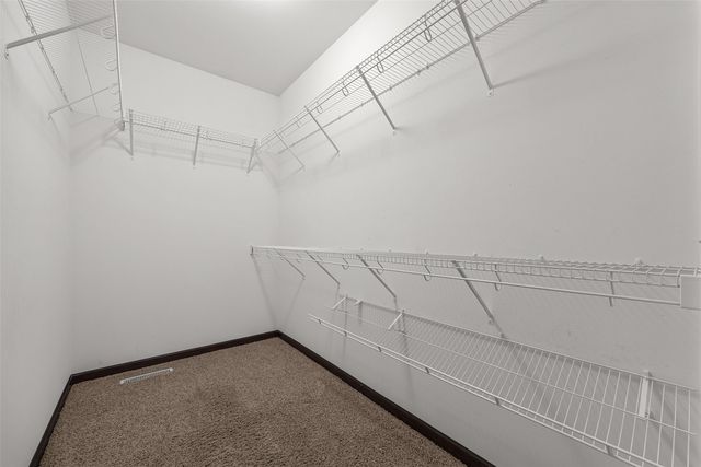 2106 Hallbrook ST SW, Cedar Rapids, IA 52404
