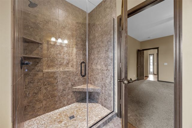 2106 Hallbrook ST SW, Cedar Rapids, IA 52404