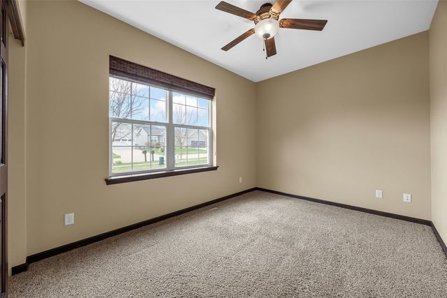 2106 Hallbrook ST SW, Cedar Rapids, IA 52404
