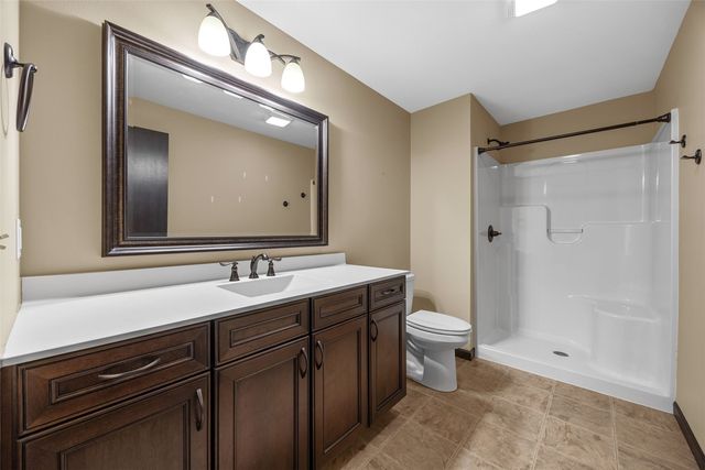 2106 Hallbrook ST SW, Cedar Rapids, IA 52404