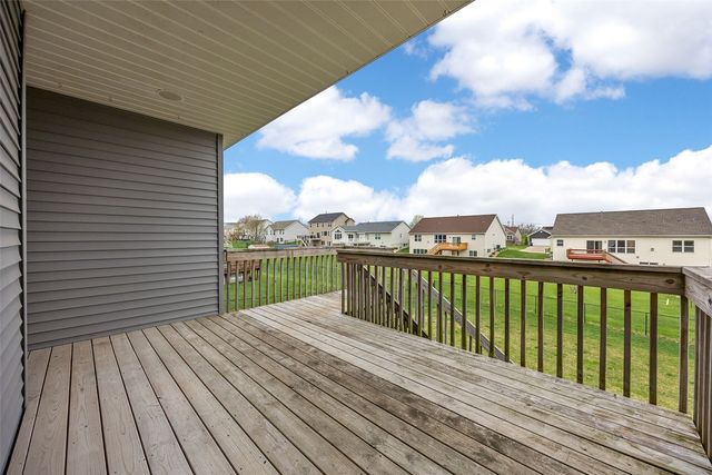 2106 Hallbrook ST SW, Cedar Rapids, IA 52404