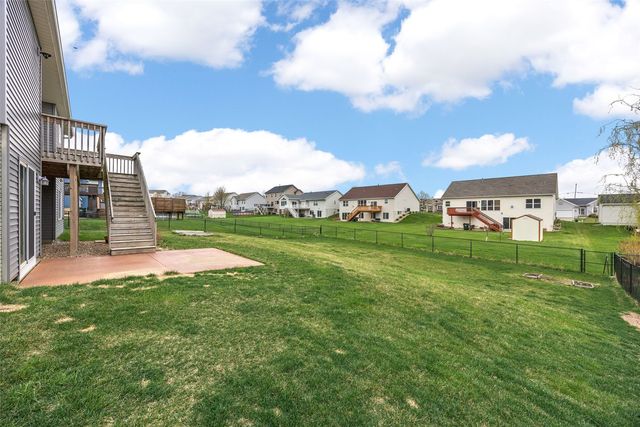 2106 Hallbrook ST SW, Cedar Rapids, IA 52404
