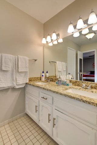 3900 EMBUDITO Drive NE, Albuquerque, NM 87111