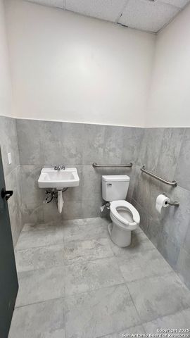 7822 fortune, San Antonio, TX 78250