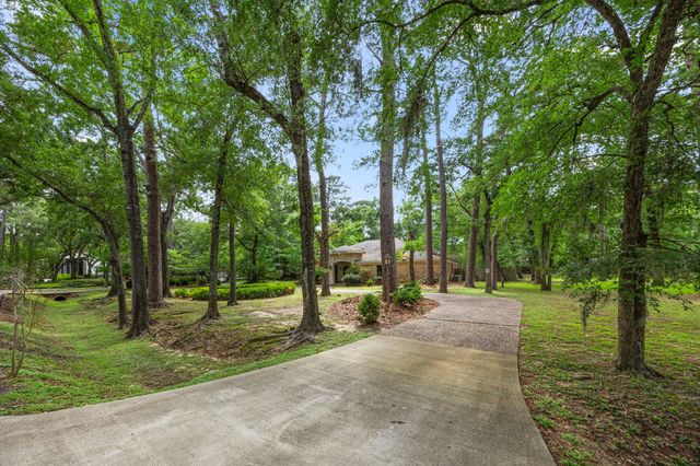 417 Rancho Bauer Drive, Houston, TX 77079