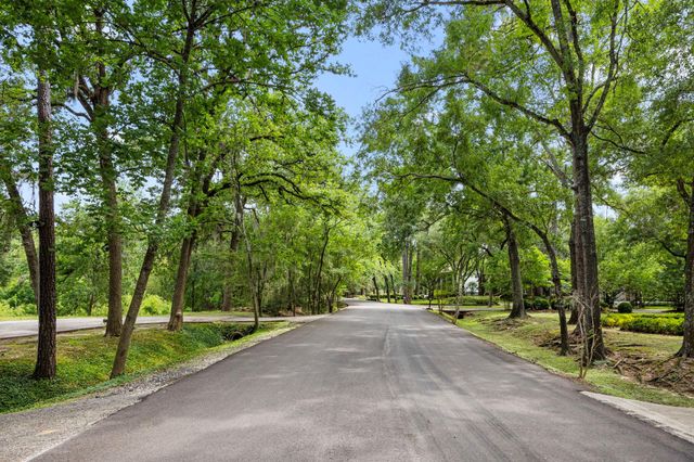 417 Rancho Bauer Drive, Houston, TX 77079