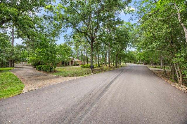 417 Rancho Bauer Drive, Houston, TX 77079