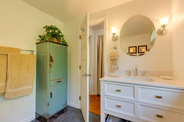 79 Sugar Run Road, Thornton, NH 03285