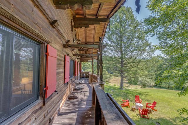 79 Sugar Run Road, Thornton, NH 03285