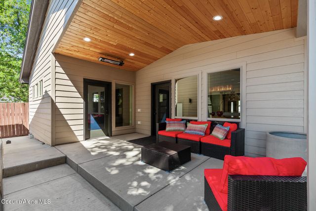 945 N 5TH ST, Coeur D'alene, ID 83814