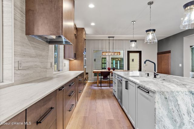 945 N 5TH ST, Coeur D'alene, ID 83814