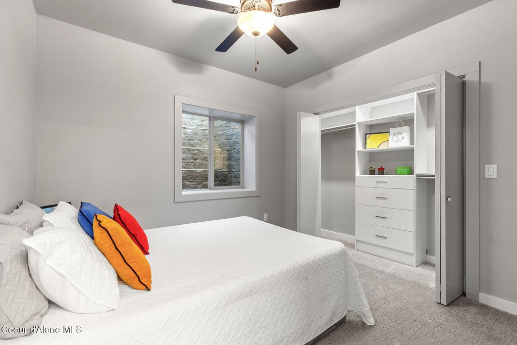 945 N 5TH ST, Coeur d'Alene, ID 83814 photo 33