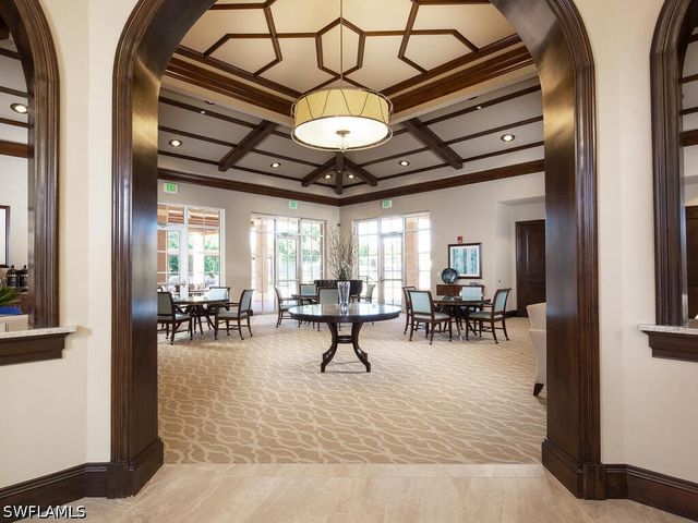 8859 Ventura WAY, Naples, FL 34109