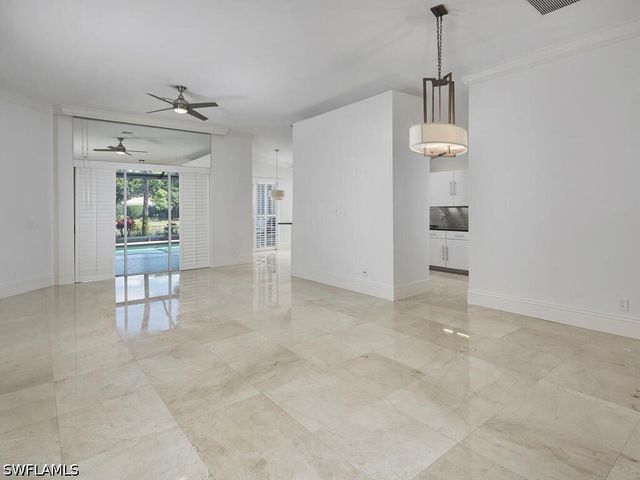 8859 Ventura WAY, Naples, FL 34109
