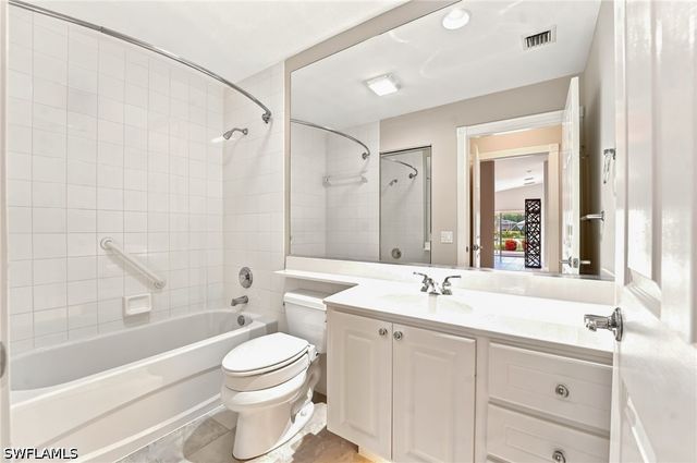 8141 Xenia LN, Naples, FL 34114