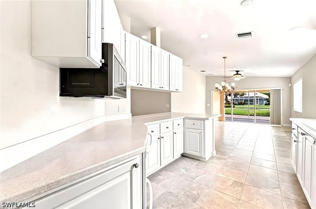 8141 Xenia LN, Naples, FL 34114