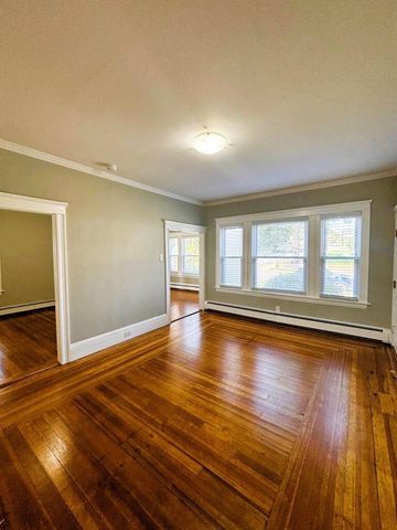 568 Prospect Street 1R, Woonsocket, RI 02895