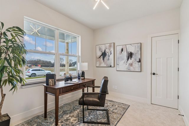 2825 Autumn Woods Drive, Cedar Falls, IA 50613