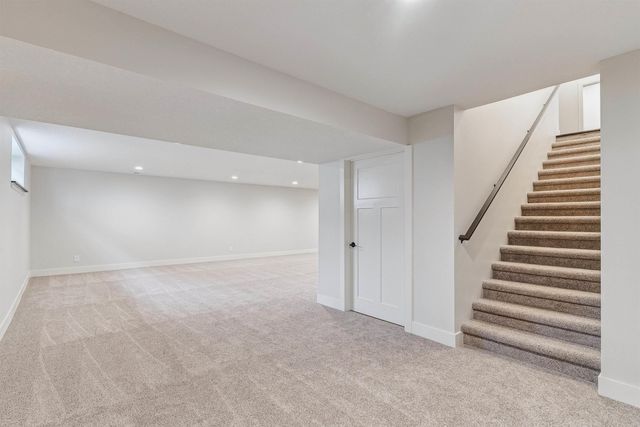 2825 Autumn Woods Drive, Cedar Falls, IA 50613