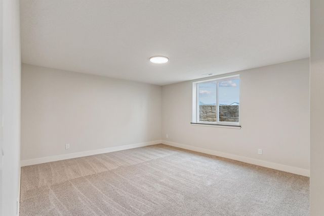 2825 Autumn Woods Drive, Cedar Falls, IA 50613