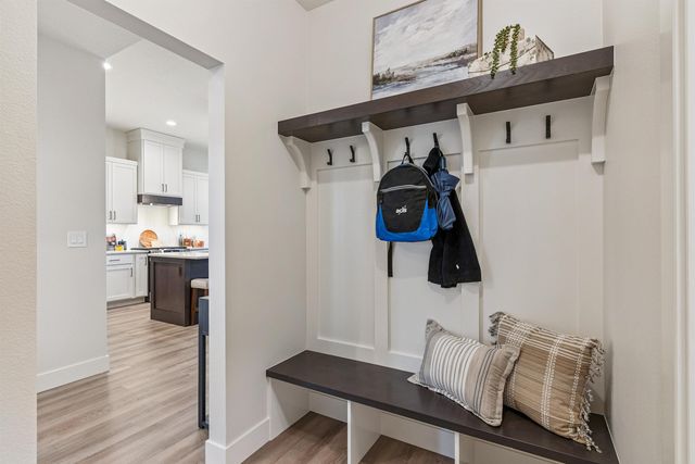 2825 Autumn Woods Drive, Cedar Falls, IA 50613