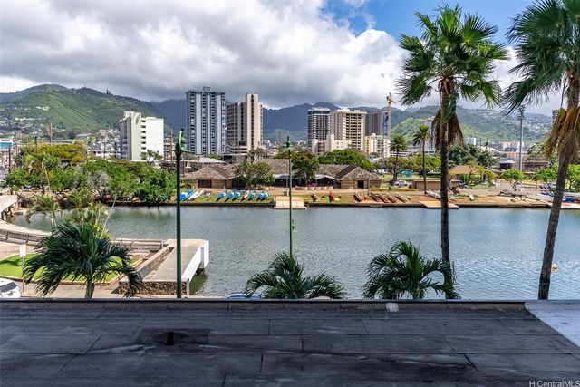 1909 Ala Wai Boulevard 302, Honolulu, HI 96815