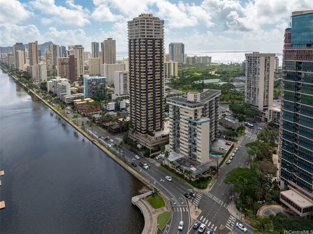 1909 Ala Wai Boulevard 302, Honolulu, HI 96815
