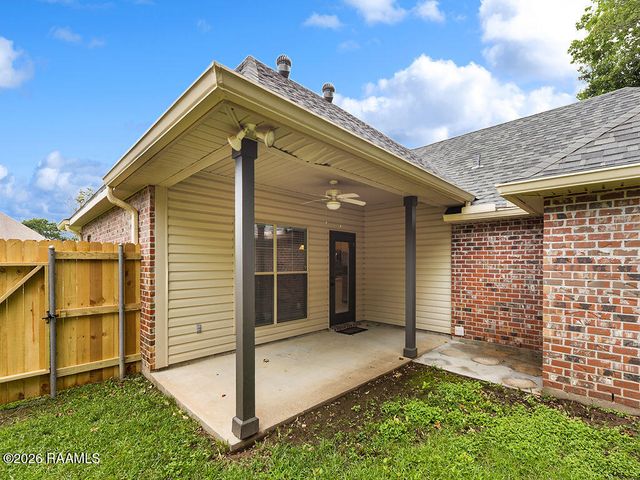 304 Saint Matthias Drive, Carencro, LA 70520
