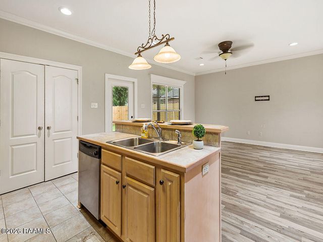 304 Saint Matthias Drive, Carencro, LA 70520
