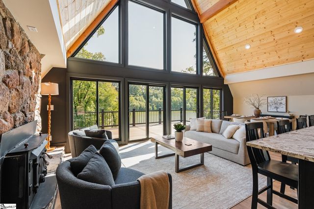 303 Snyder Road, Easley, SC 29640