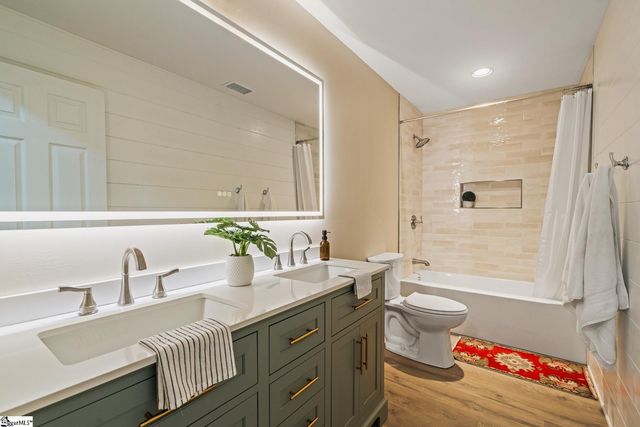 303 Snyder Road, Easley, SC 29640