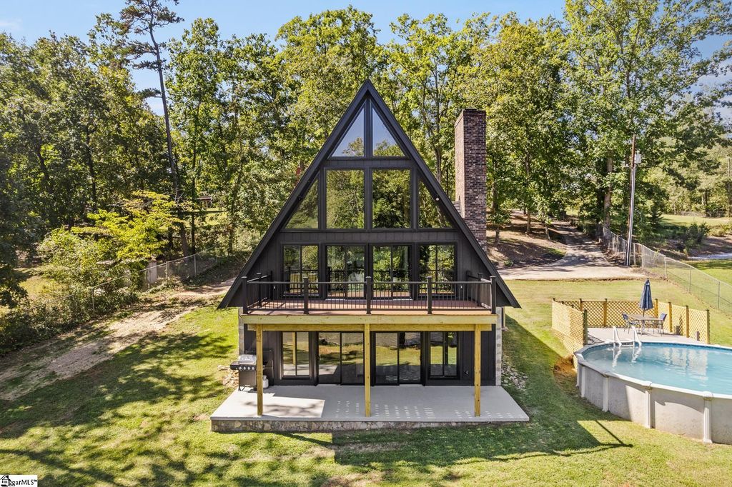 303 Snyder Road, Easley, SC 29640