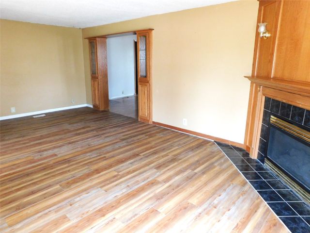 702 W Locust Street, Ogden, IA 50212