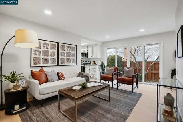 783 783 Cattail Court, Walnut Creek, CA 94598