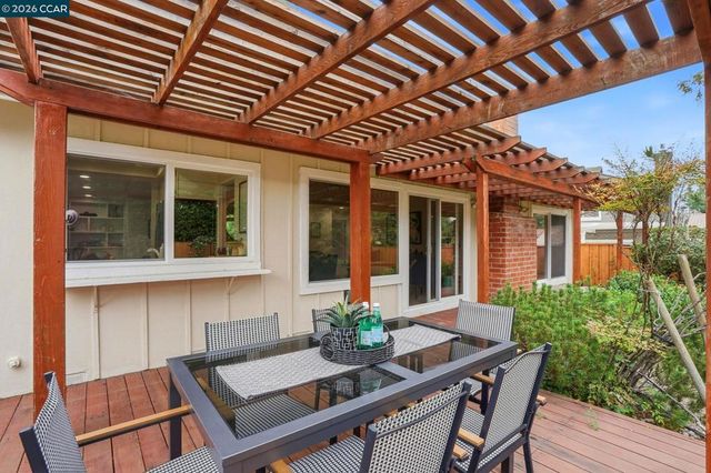 783 783 Cattail Court, Walnut Creek, CA 94598