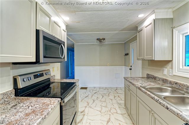 106 Greer Street, Ripley, WV 25271