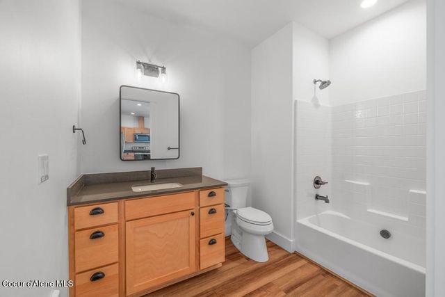 50 Carnelian AVE, UNIT 102, Ponderay, ID 83852