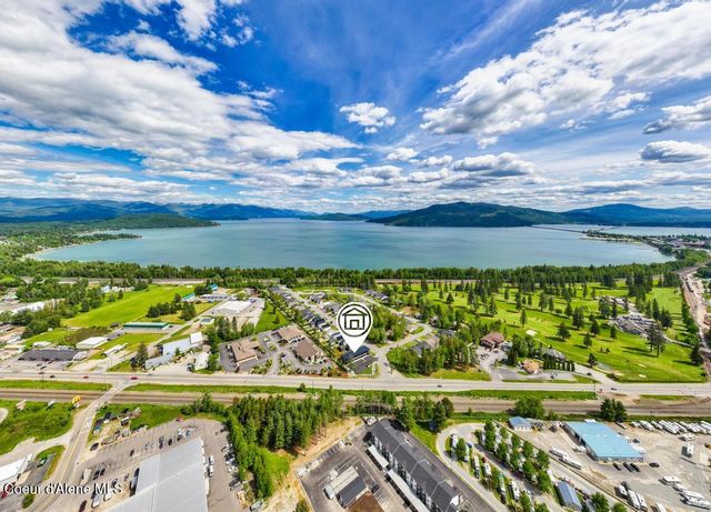 50 Carnelian AVE, UNIT 102, Ponderay, ID 83852