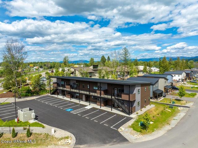 50 Carnelian AVE, UNIT 102, Ponderay, ID 83852