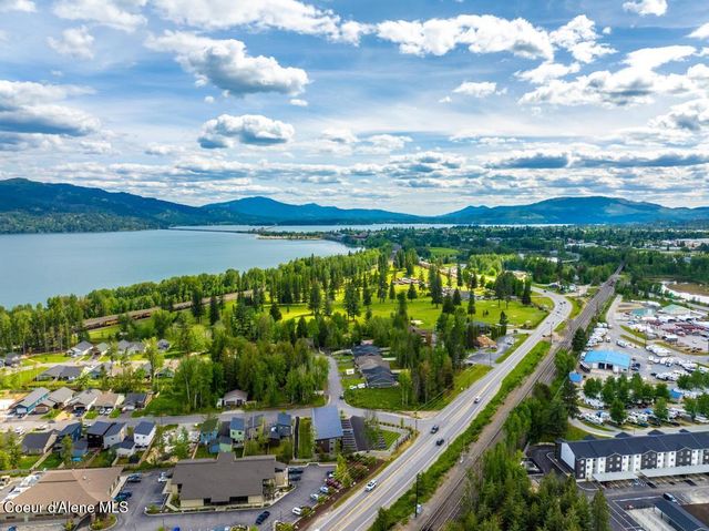 50 Carnelian AVE, UNIT 102, Ponderay, ID 83852
